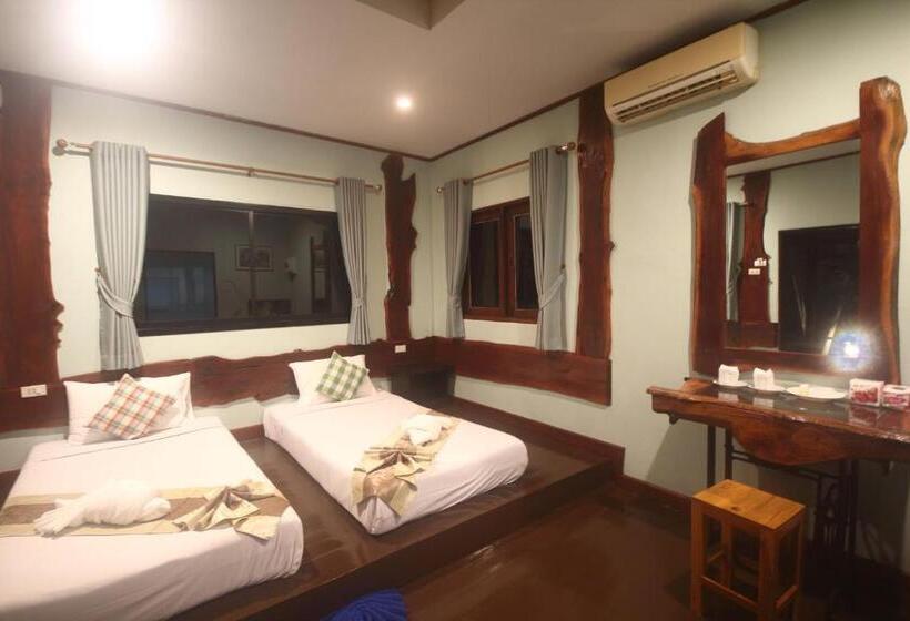 Номер Стандарт с Балконом, Baan Pongam Resort