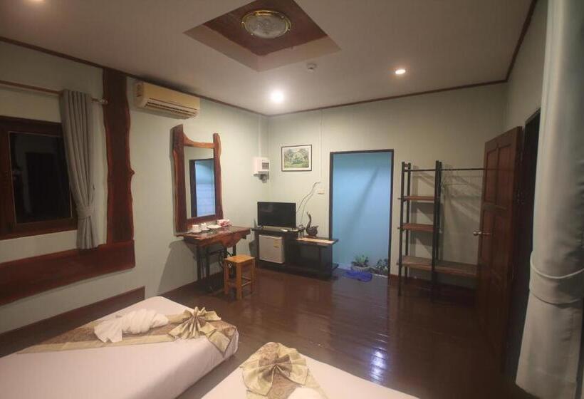 Номер Стандарт с Балконом, Baan Pongam Resort