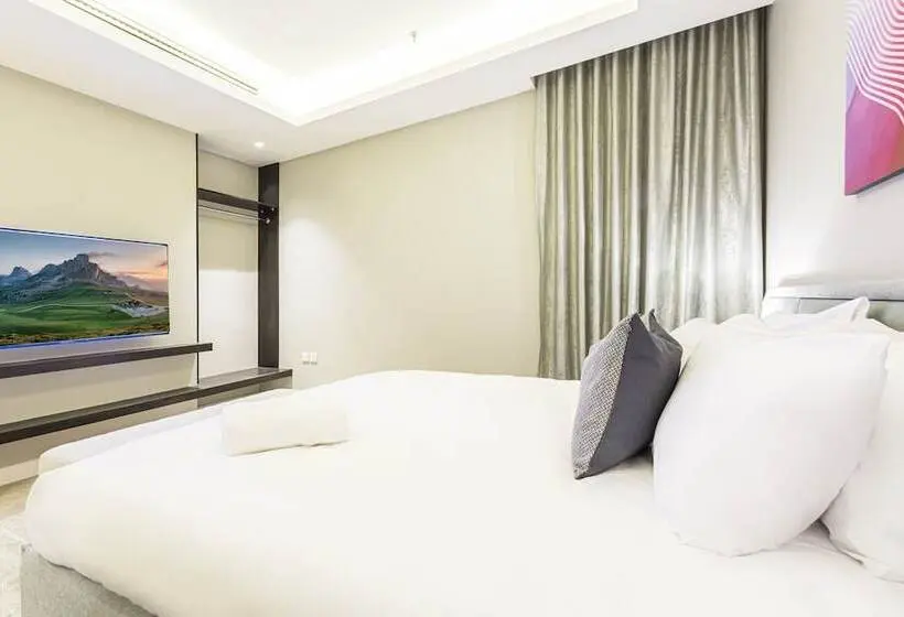 Superior-studio, Stella Stays Olaya Tower 1