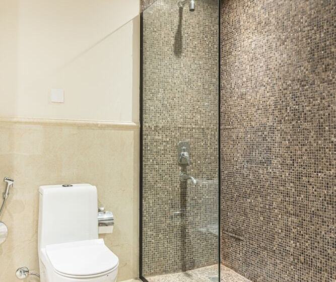 스탠다드 스튜디오, Stella Stays Olaya Tower 1