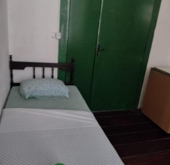 غرفة قياسية فردية حمام مشترك, Lar Brasileiro