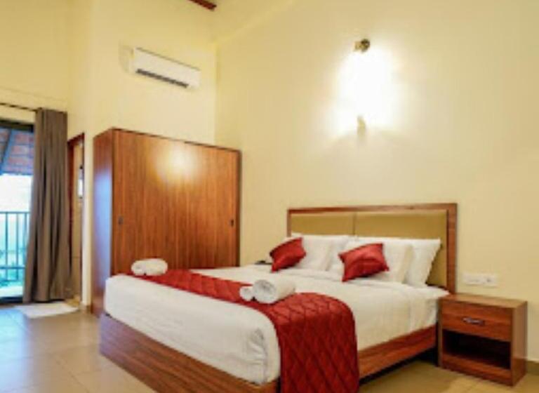 スイート, Fern Tree Resort Kerala