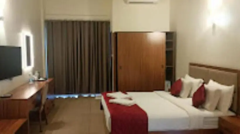 スイート, Fern Tree Resort Kerala