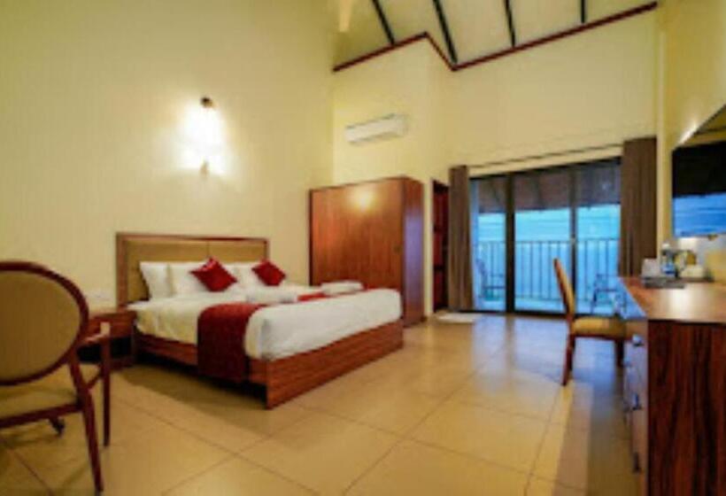 스위트, Fern Tree Resort Kerala
