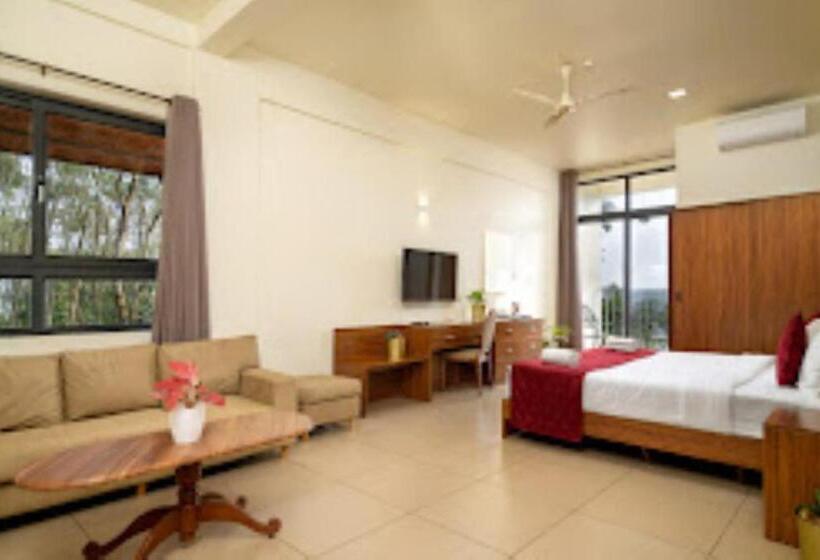 スイート, Fern Tree Resort Kerala