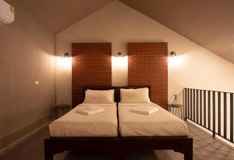 Deluxe Kolmen Hengen Huone Merinäkymä, Gate78 Hostel Maephim Beach