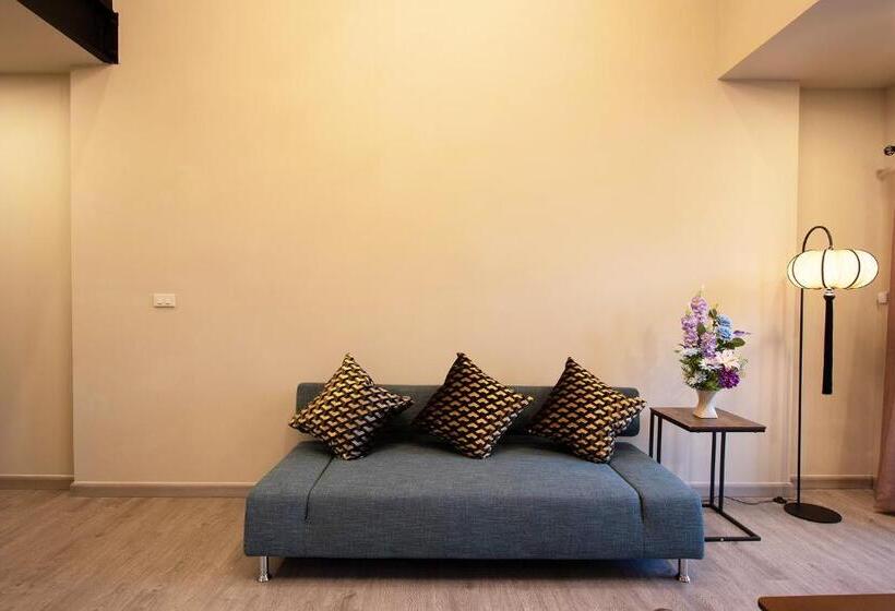 غرفة ديلوكس ثلاثية مطلة على البحر, Gate78 Hostel Maephim Beach