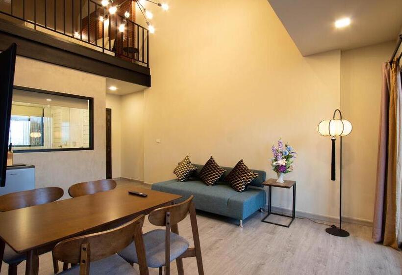 غرفة ديلوكس ثلاثية مطلة على البحر, Gate78 Hostel Maephim Beach