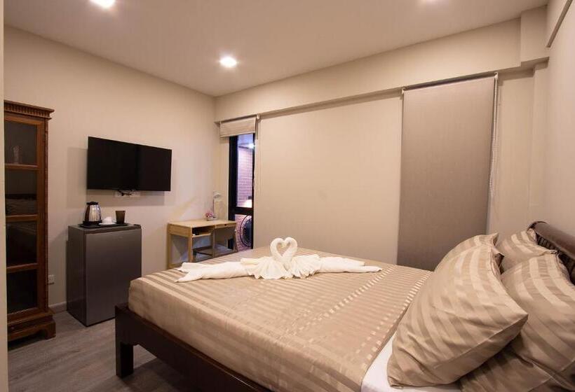 إستوديو قياسى, Gate78 Hostel Maephim Beach