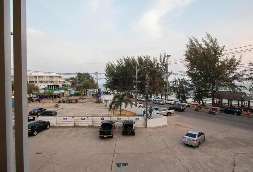 غرفة ديلوكس مطلّة علي البحر, Gate78 Hostel Maephim Beach