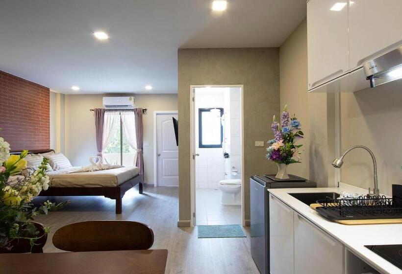 Семейный Номер Вид на Сад, Gate78 Hostel Maephim Beach