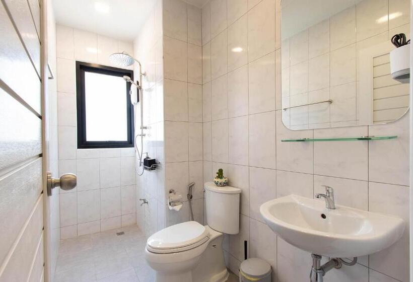 غرفة عائلية مطلّة علي الحديقة, Gate78 Hostel Maephim Beach