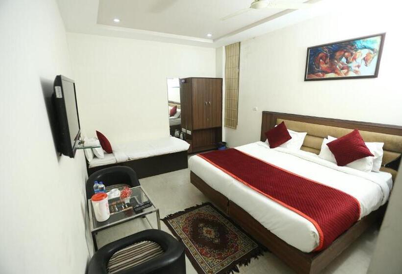 Трехместный Номер Комфорт, Orchid & Banquet