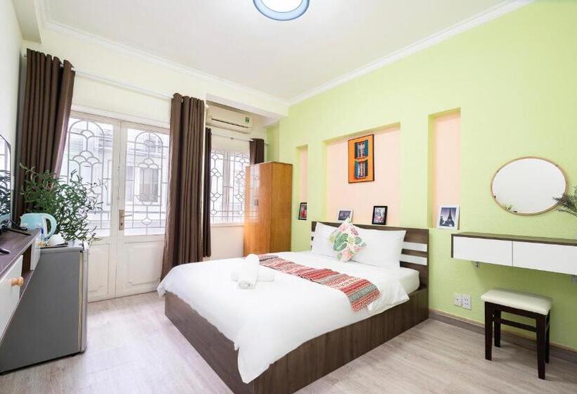 اتاق لوکس با بالکن, Planet Homestay