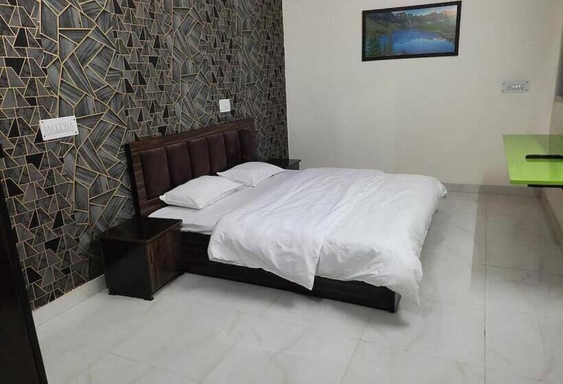 Номер Deluxe, Vrindavan Ratnagiri