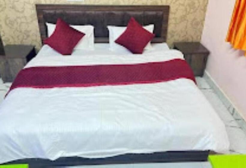 Quarto standard, Vrindavan Ratnagiri