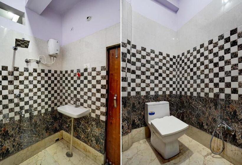 اتاق کلاسیک سه تخته, Oyo Hotel Robin Inn