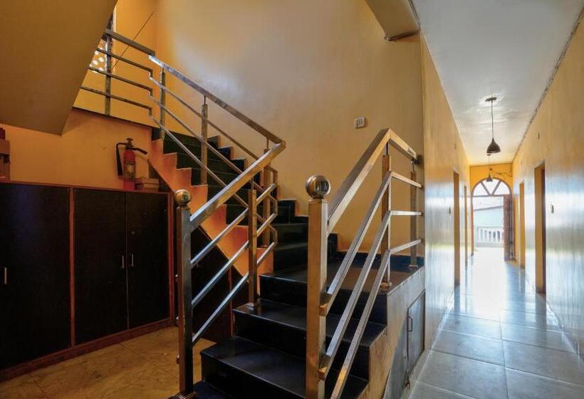 Deluxe Family Room, Oceanside Beach House By Roseal