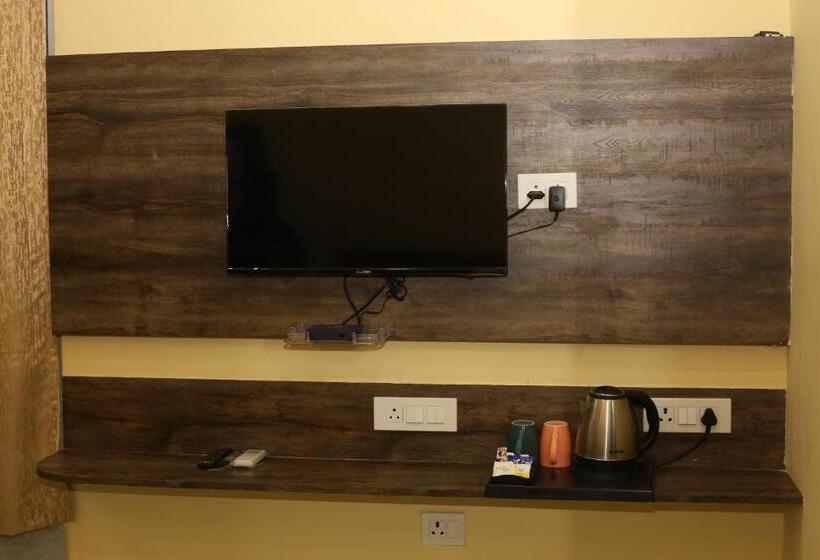 キングサイズベッドのスタンダードルーム, Shangri La