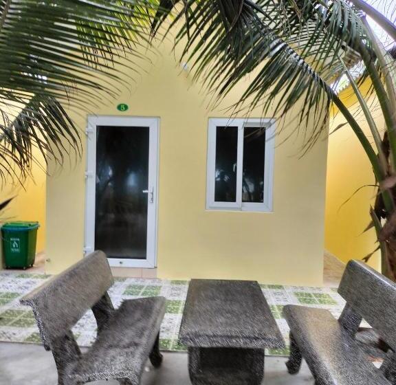 اتاق استاندارد چهار تخته با چشمانداز دریا, Biển Ngọc Homstay