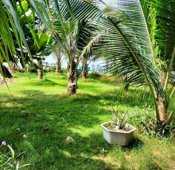 اتاق استاندارد چهار تخته با چشمانداز دریا, Biển Ngọc Homstay