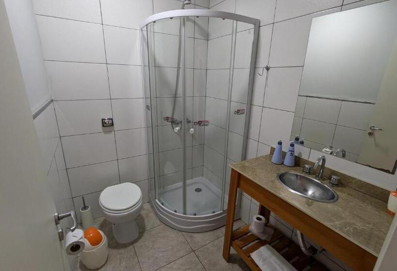 غرفة قياسية فردية, Suite