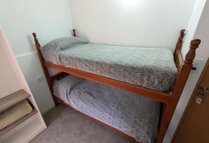 غرفة قياسية رباعية, Suite