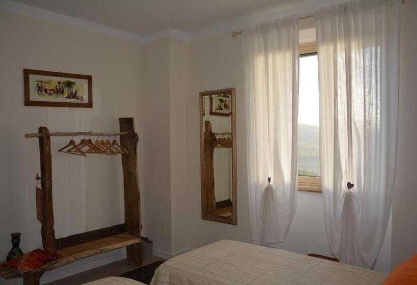اتاق استاندارد سه نفره, Ai 4 Gelsi B&b