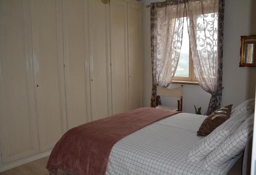 اتاق استاندارد سه نفره, Ai 4 Gelsi B&b