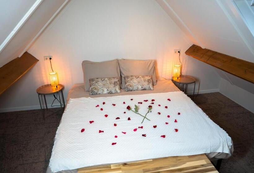 סוויטה דלוקס, Boldiek