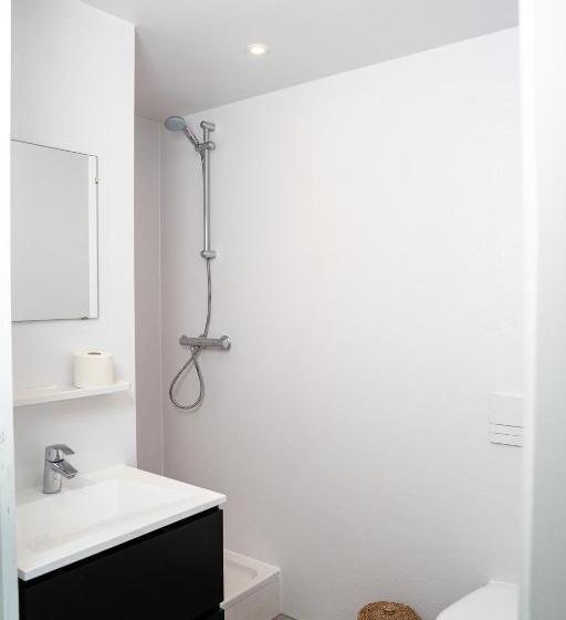 חדר פרמיום לארבעה, Boldiek