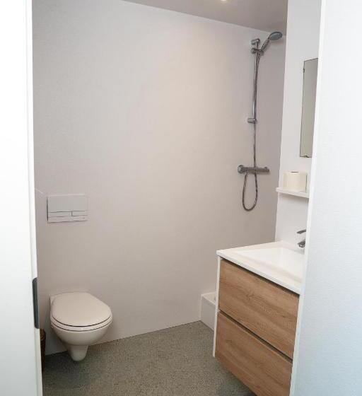 חדר דלוקס לארבעה, Boldiek