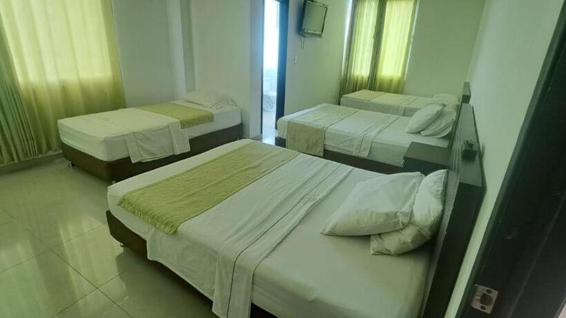 ファミリールーム, Canaguaro Gaitan