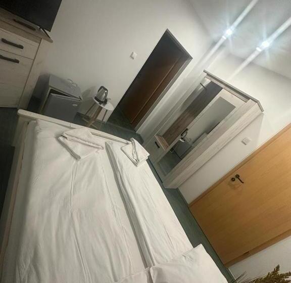 Номер Стандарт Индивидуальный, Pensiunea Stejarul