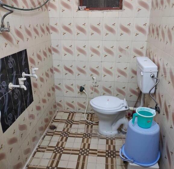 Standard Triple Room with Terrace, Krishna Dhaam Bungalow Goverdhan, Mathura