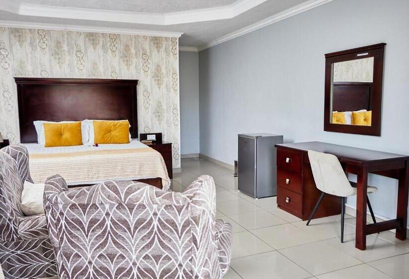 اتاق سوپریور با تخت بزرگ, The Felicitous Guest House