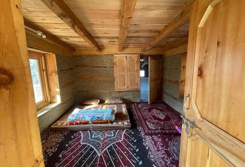 스탠다드 발코니 룸, Woodstock Villa Rooms&entirevilla Tulga