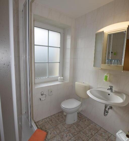 Номер Стандарт Трехместный, Wolfsgrunder Festhof