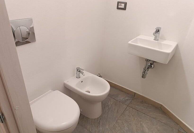 اتاق استاندارد سه نفره, B&b Napoli Fuorigrotta