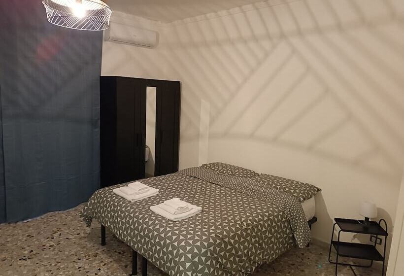 اتاق استاندارد, B&b Napoli Fuorigrotta