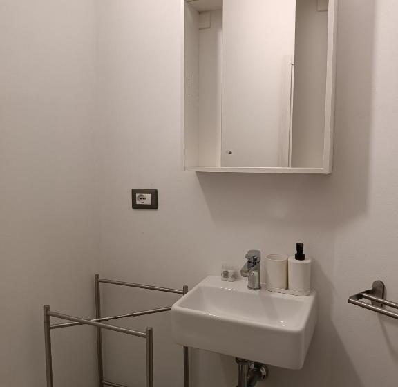 اتاق استاندارد سه نفره, B&b Napoli Fuorigrotta