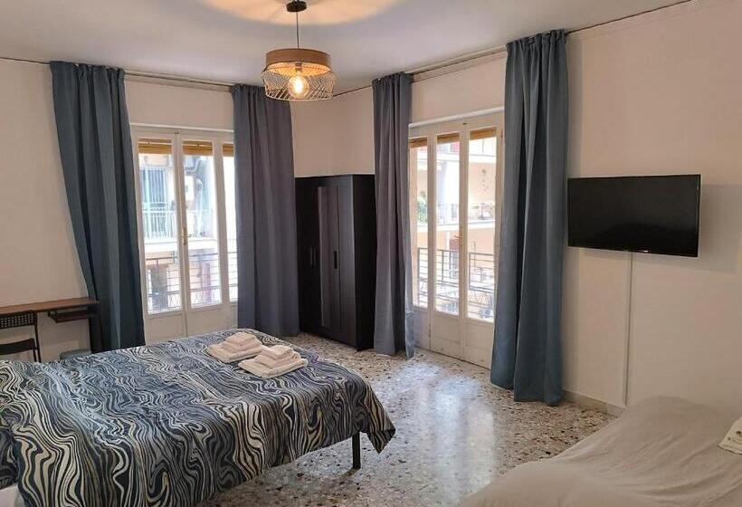 اتاق استاندارد سه نفره, B&b Napoli Fuorigrotta