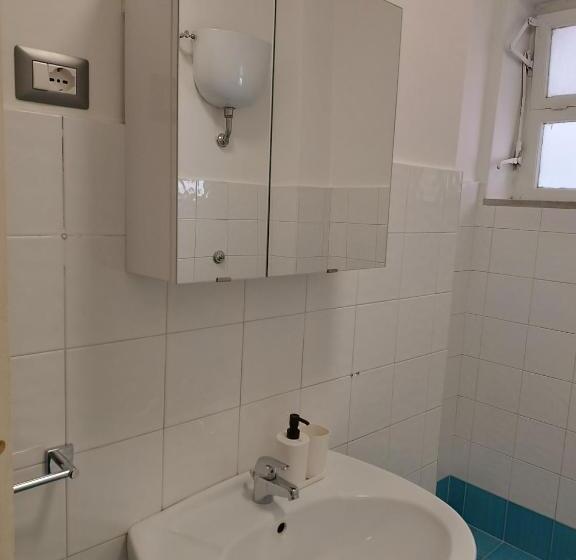 Standard room with outdoor bath, B&b Napoli Fuorigrotta