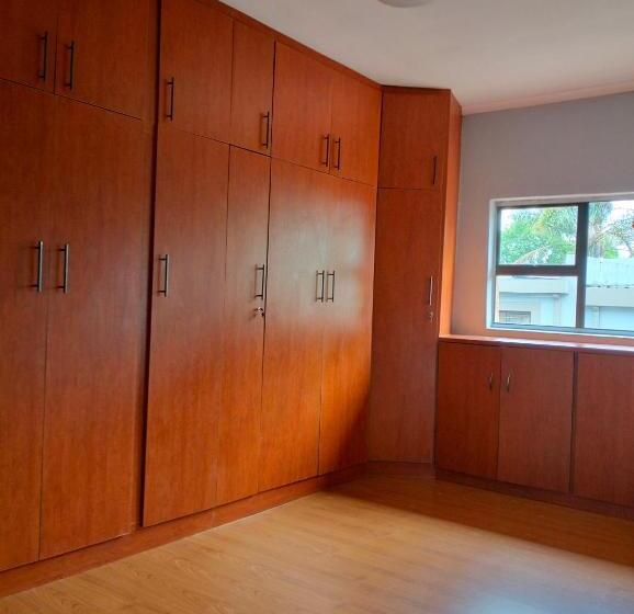 Quarto Estandar, O&s Bnb