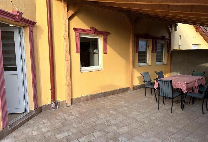 آپارتمان 1 خوابه با تراس, Aqua Prenociste Palic