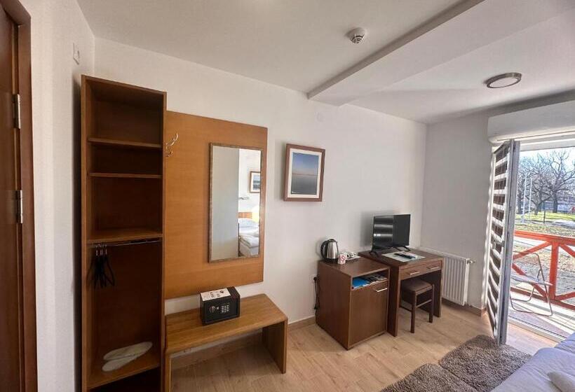 Superior Room with Terrace, Aqua Prenociste Palic