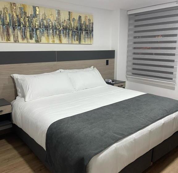 带大床的标准间, Salvatore