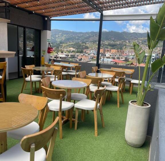 带2个双人床的标准工作室, Salvatore