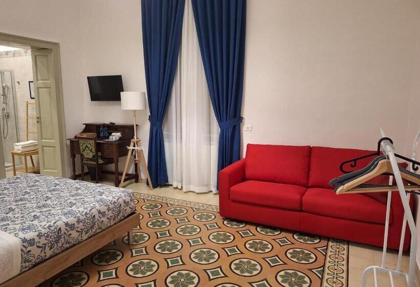 غرفة سوبيريور رباعية, Civico 43