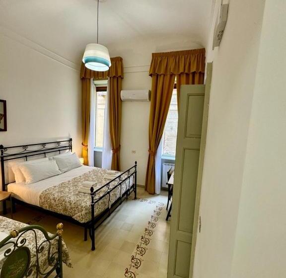 غرفة قياسية ثلاثية, Civico 43